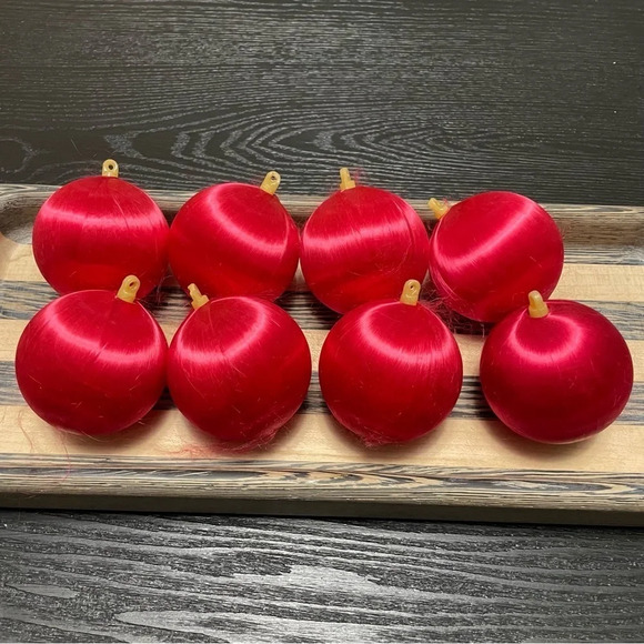 Satin Red and Yellow Vintage Christmas Bulb Bauble Ornaments - Picture 2 of 8